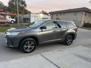 2018 Toyota Highlander LE